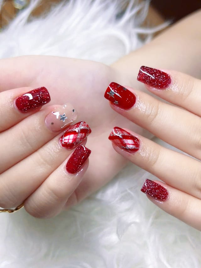 MOA nail look