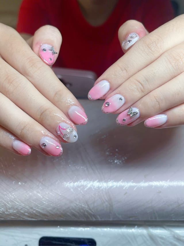 MOA nail look