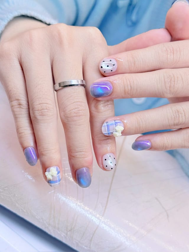 MOA nail look