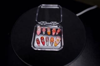 Sakura Bloom press-on nail set